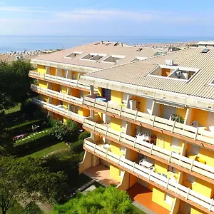  Apartman Carina